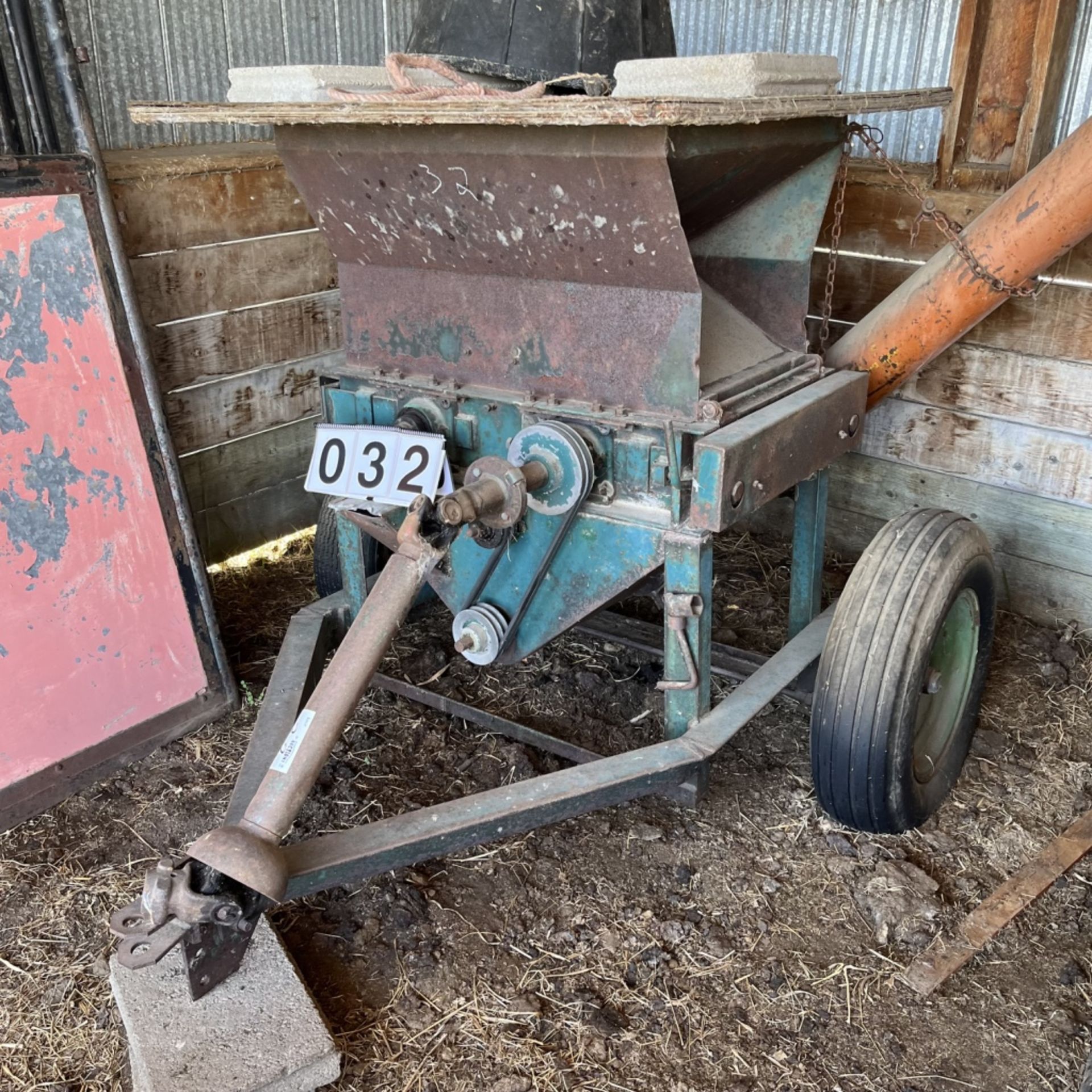 Trail type grain roller - Image 2 of 3