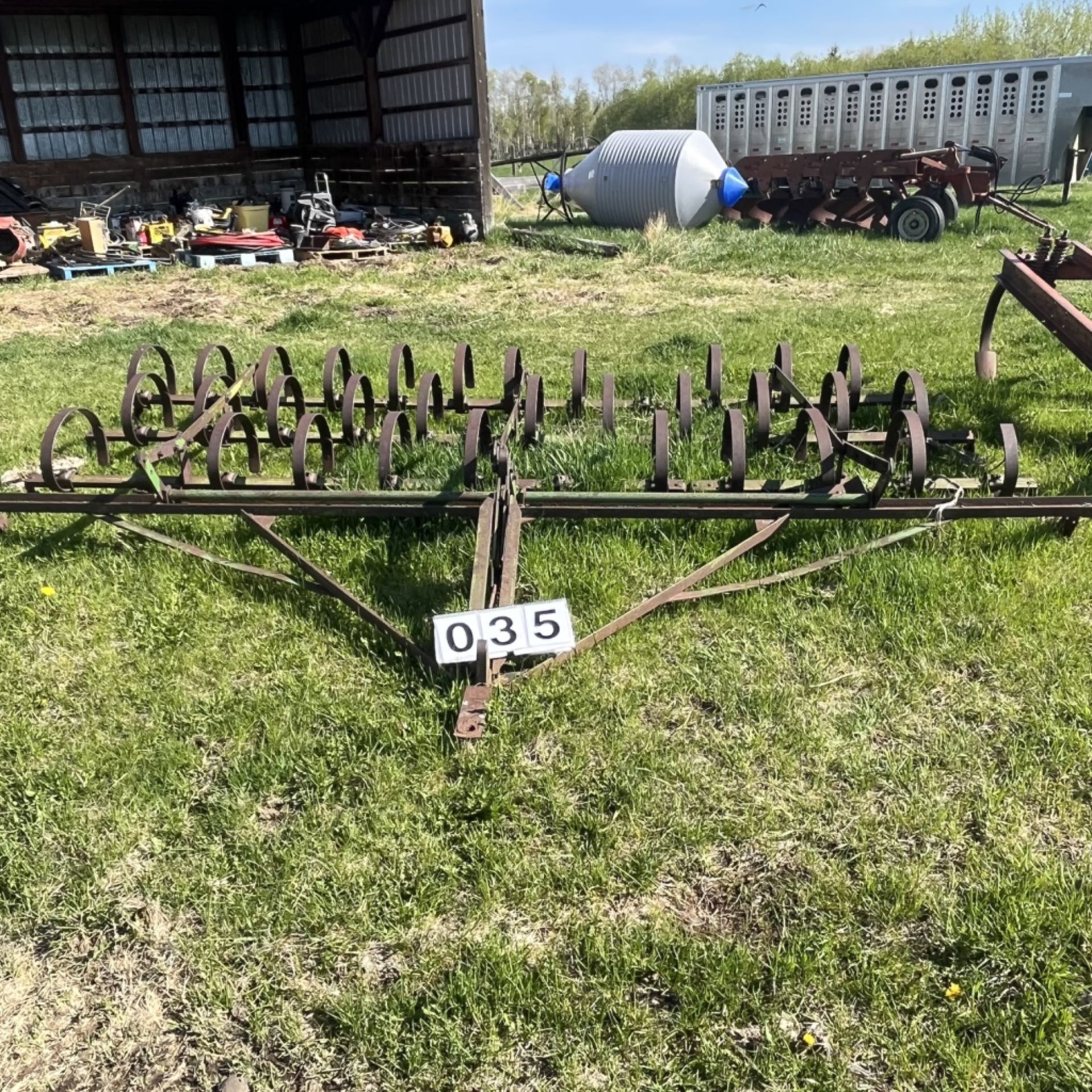 John Deere spring Harrow - Image 2 of 3