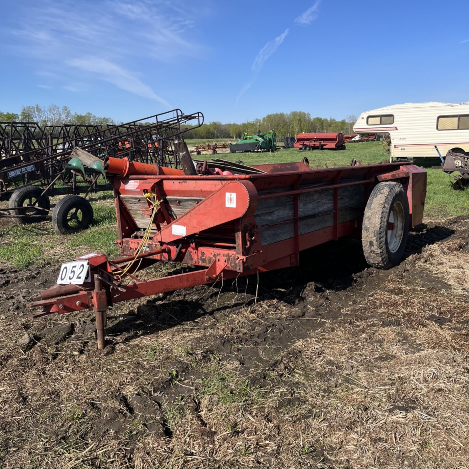 CIH 1125 manure spreader - Image 4 of 5