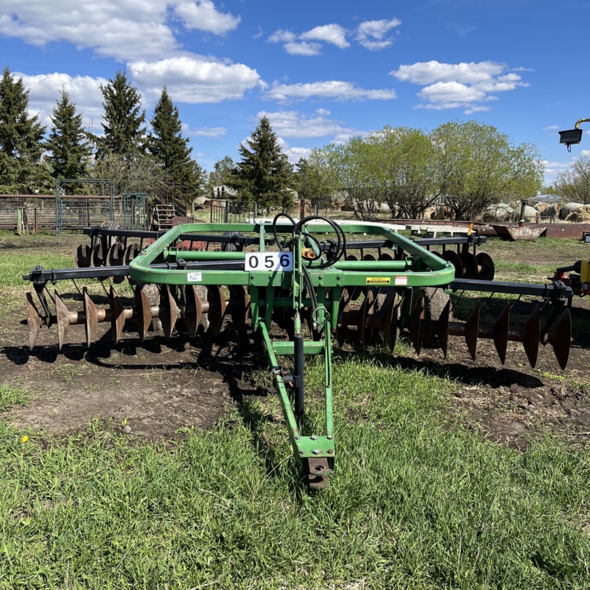 John Deere 215 Disk 16 ft. Hydraulic lift, good blades - Image 2 of 6