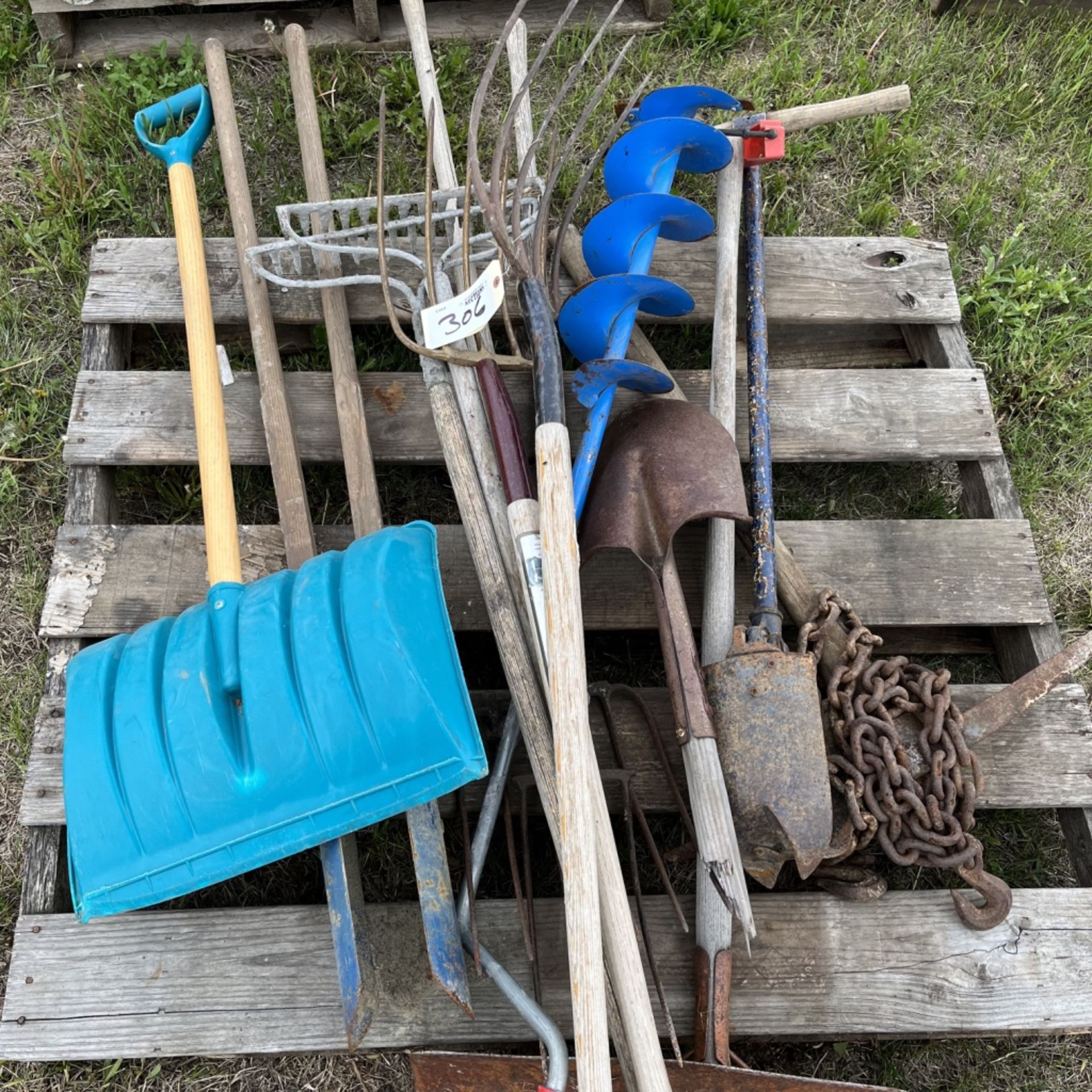 Misc. Garden Tools, Rakes, Forks