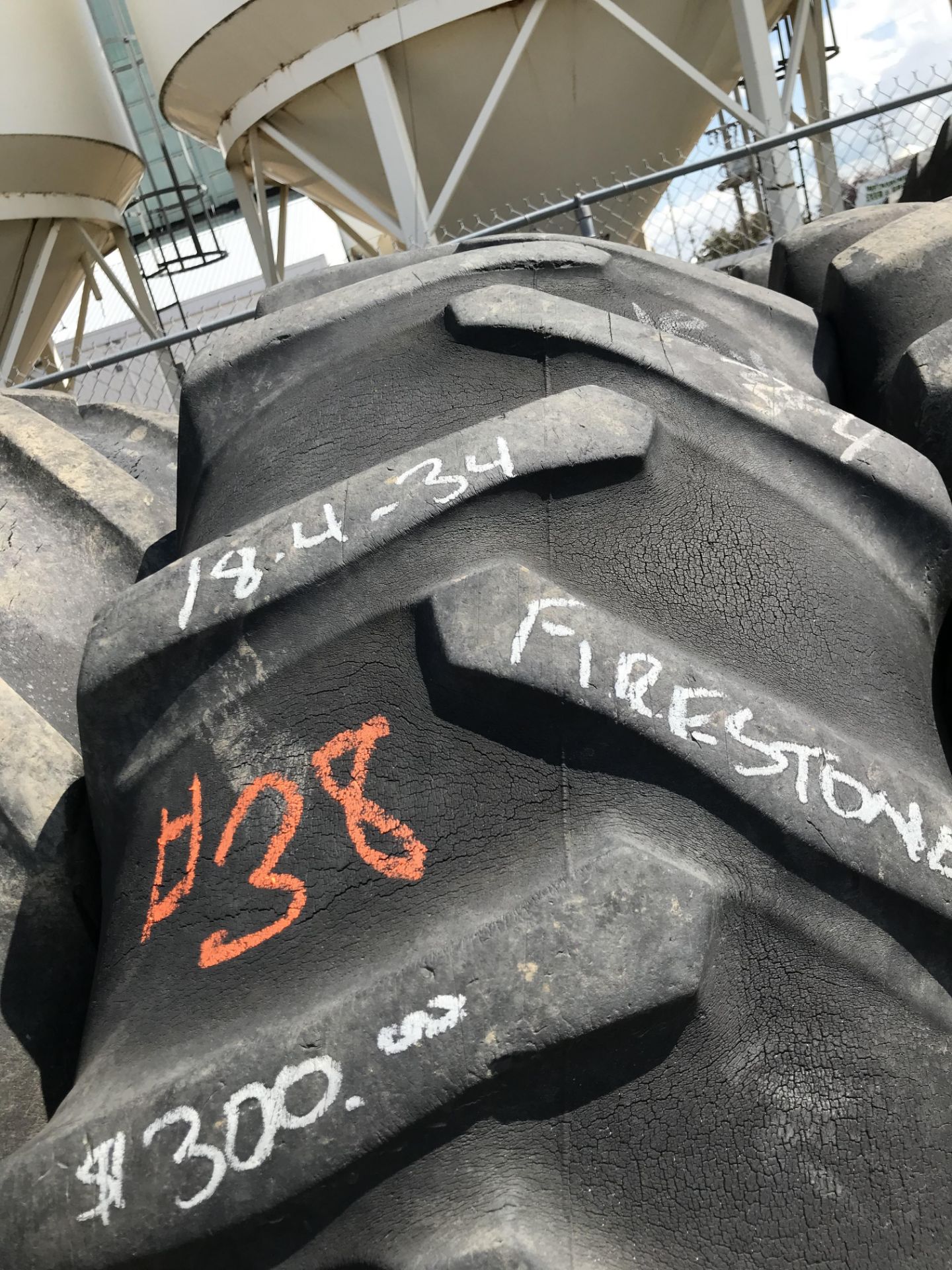 TRACTOR_FIRESTONE 18.4-34