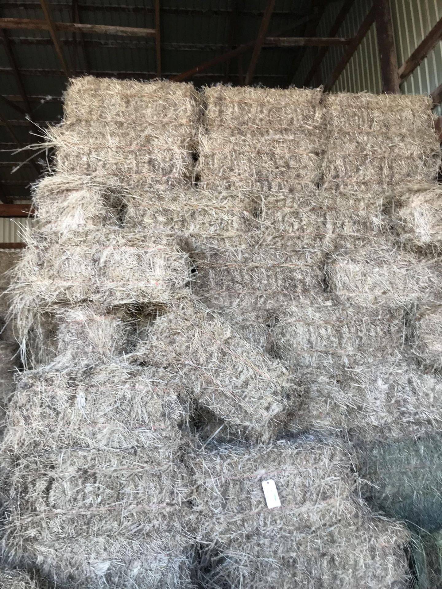 approx 640 bales Alfalfa & Timothy hay sold by pile - Image 3 of 3