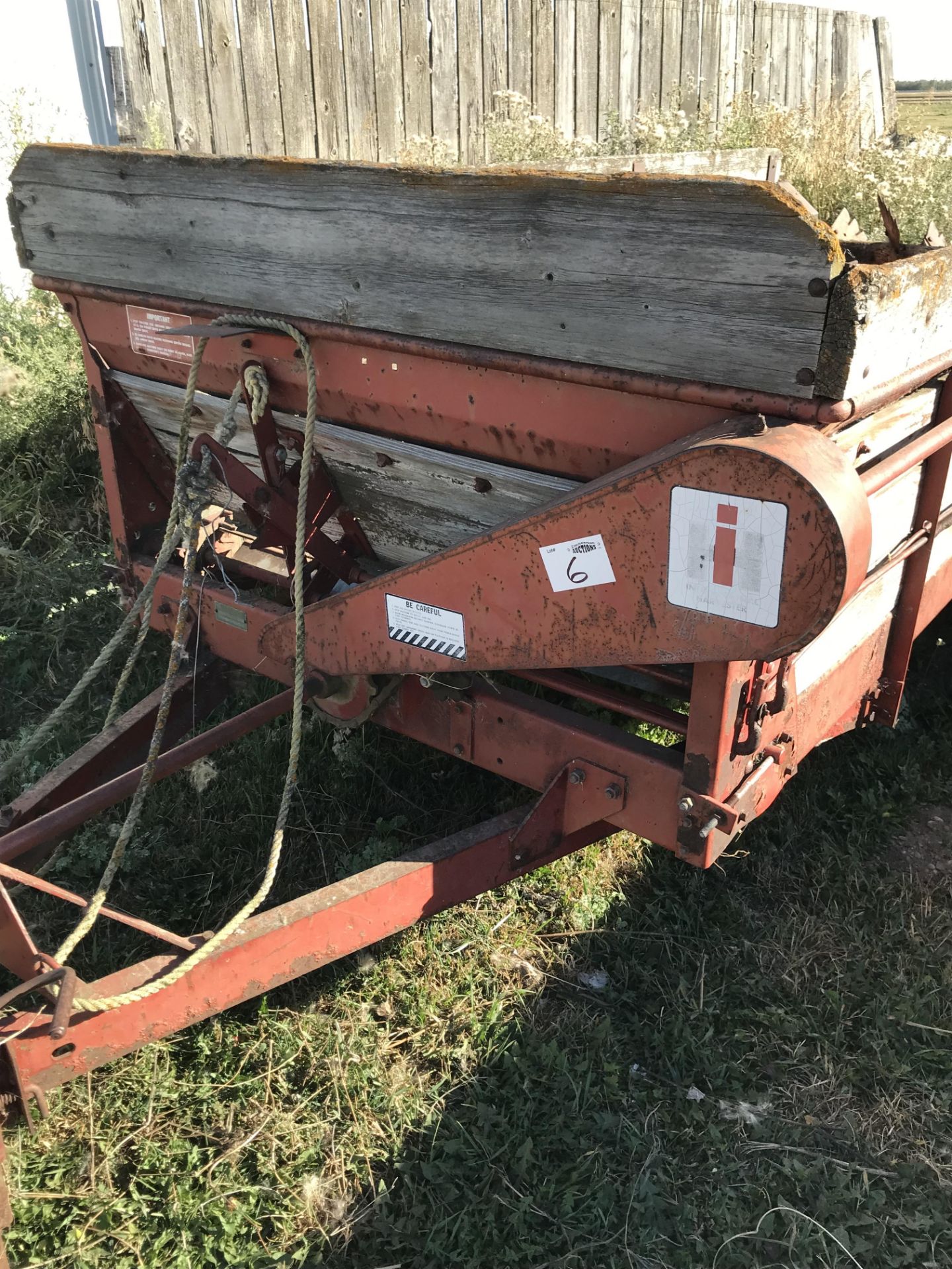 IHC 155 Manure Spreader