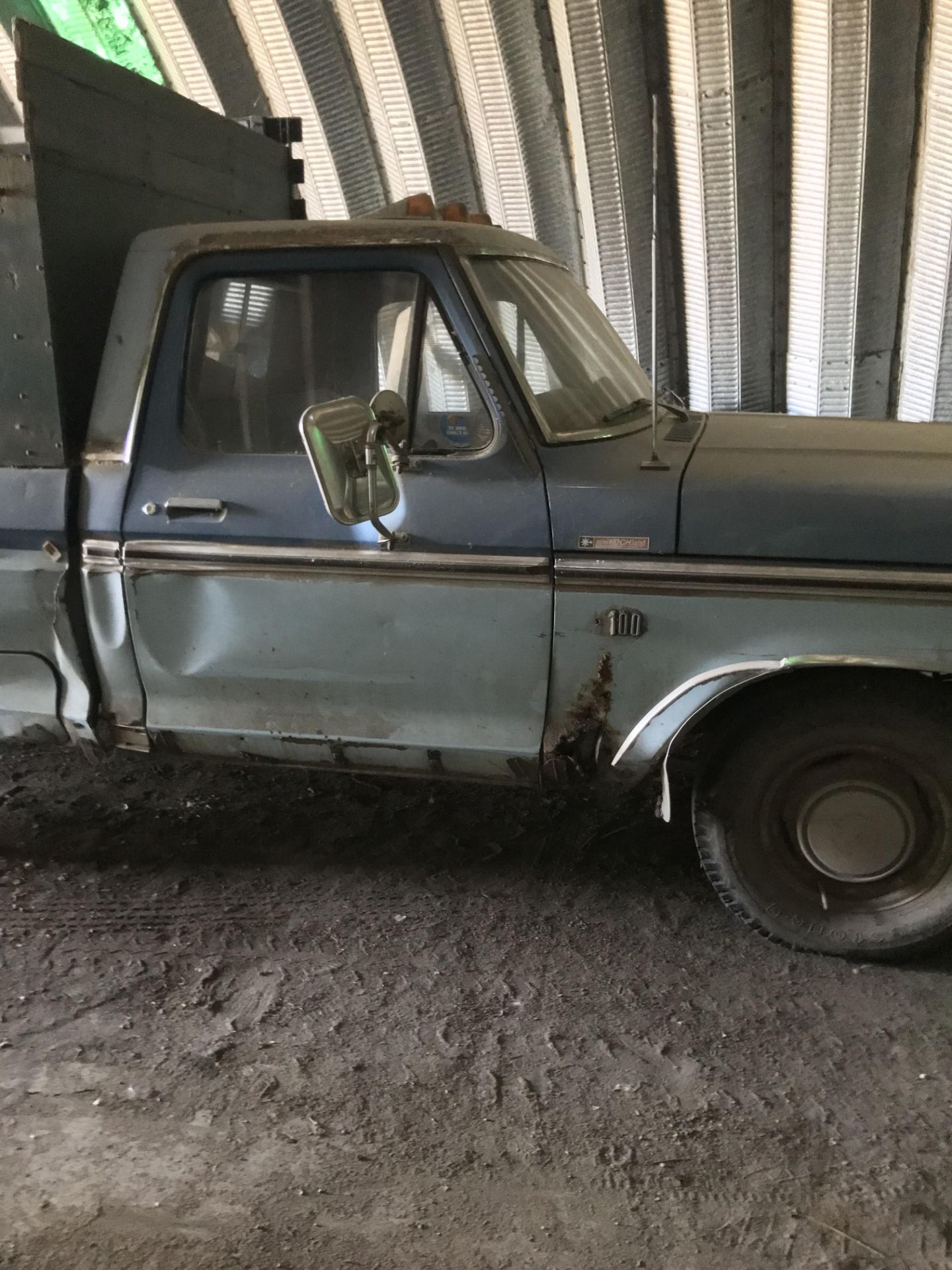 Ford 100 truck for parts - not running - Image 2 of 2