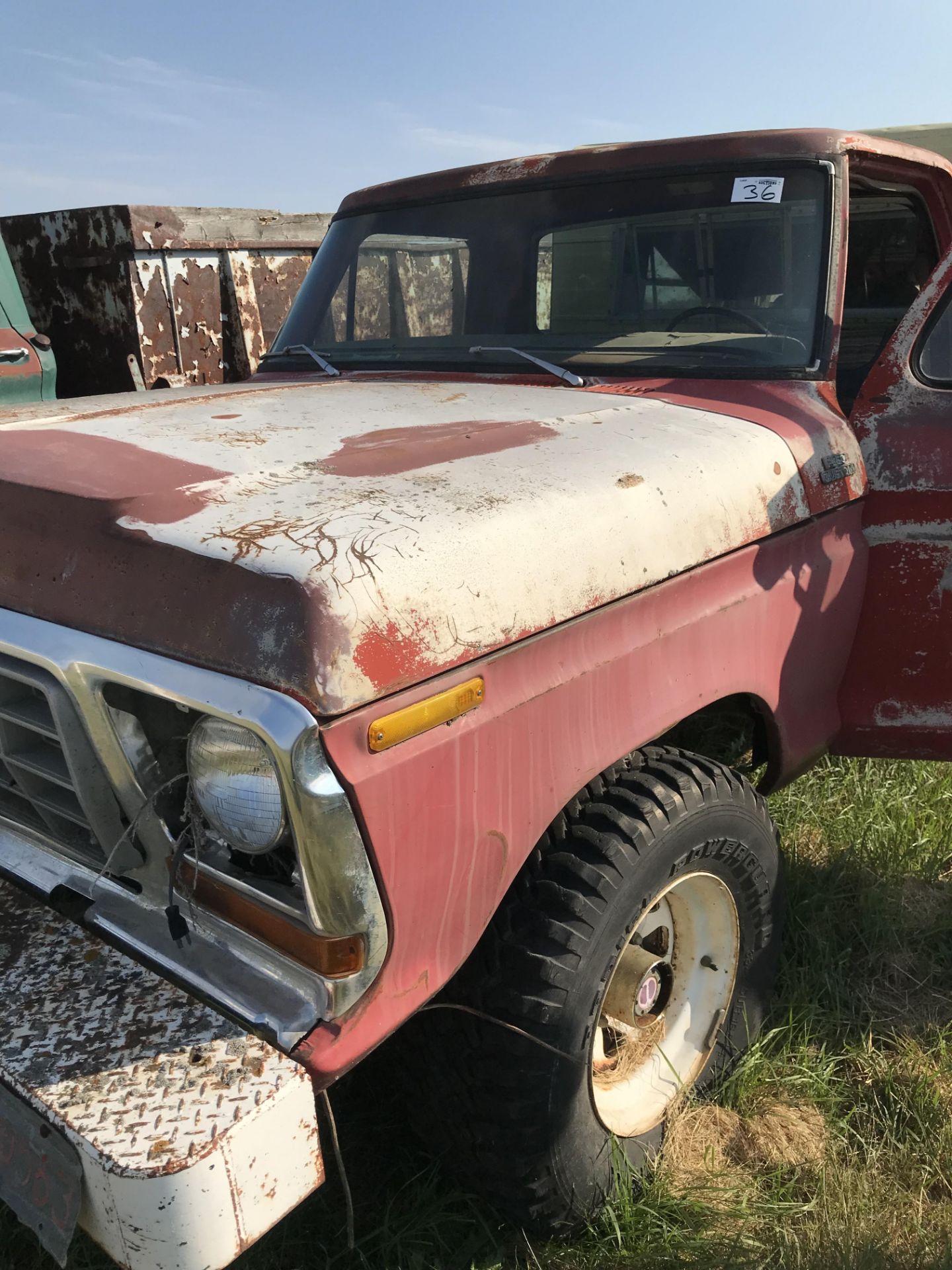 1978 Ford F250 3/4 ton, Red, 32842 km. sn:20HBGE7709 - Image 2 of 5