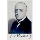 Brüning, H., - deutscher Reichskanzler (1885-1970).