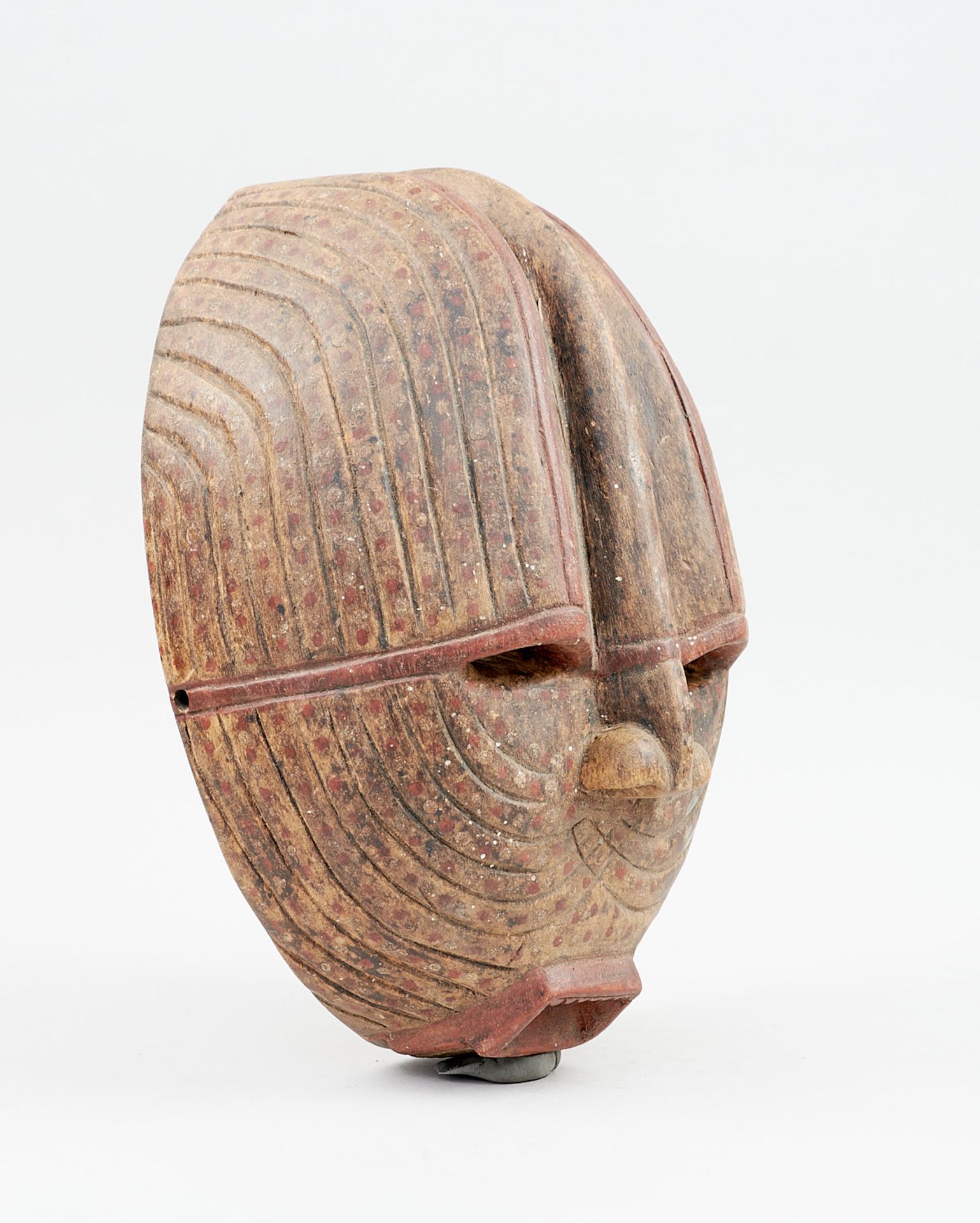 Kunsthandwerk - Afrika - Kifwebe-Maske der Luba. - Holz, polychrom bemalt. - Image 6 of 6