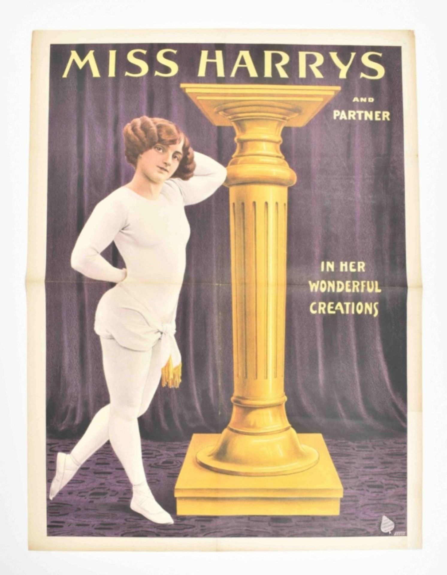[Entertainment] Miss Harrys and partner In her wonderful creations. Friedländer, Hamburg, 1911