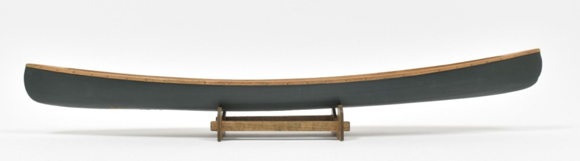 Historic model of a canoe - Image 6 of 9