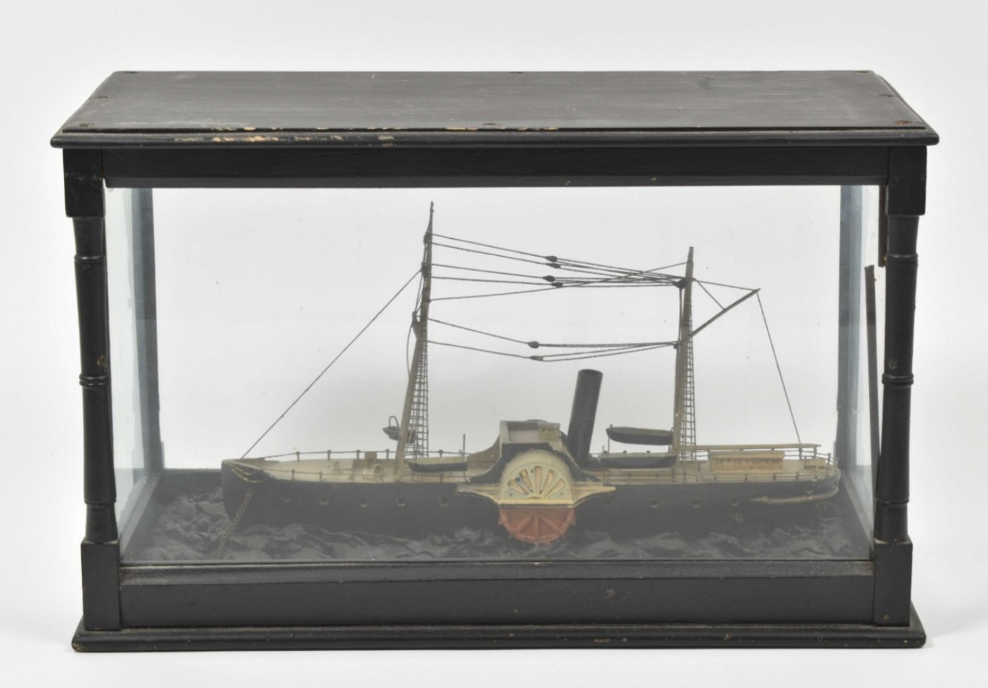 Historic model of paddle steamer "Jane"