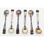 Thirteen silver spoons: Jam spoon