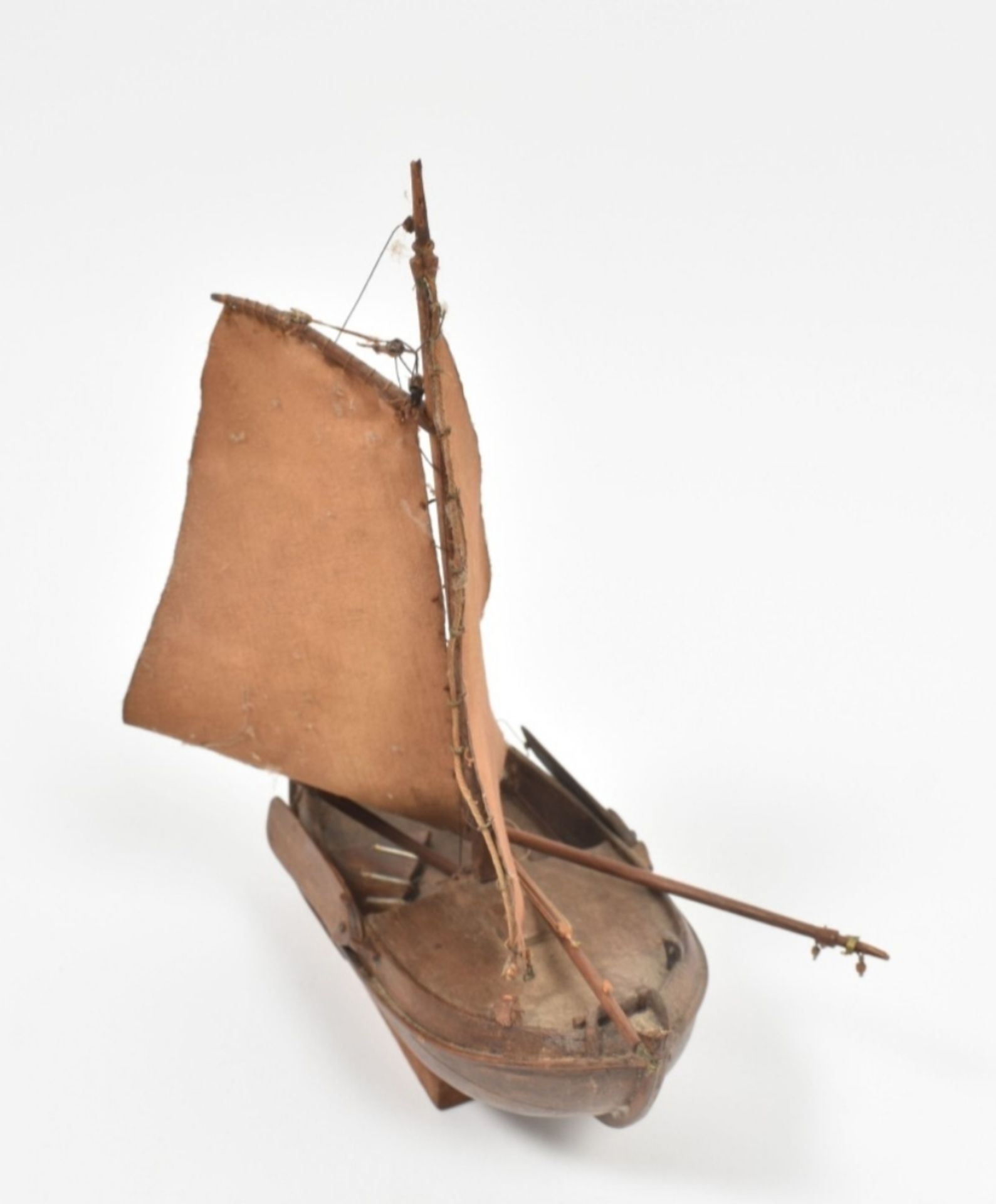 Historic model of a canoe - Image 4 of 9