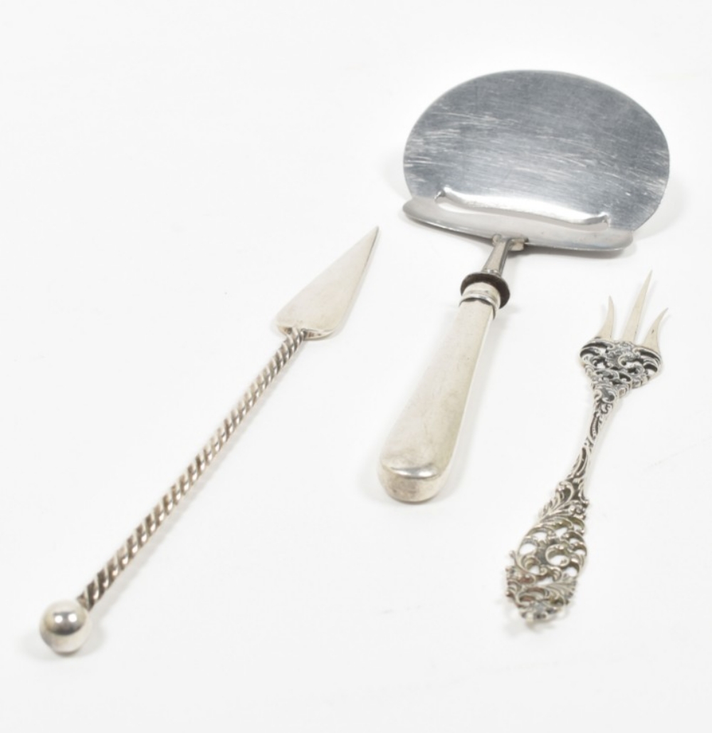 Three items: Cheese slicer with silver handle - Image 2 of 9