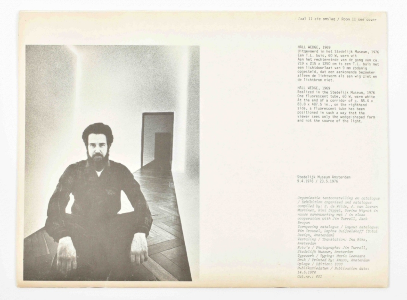 Stedelijk Museum catalogues: Acconci, Barry, Ruppersberg, Turrell - Image 4 of 8