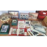 Collection of L S Lowry memorabilia including cards and jigsaws (Qty)