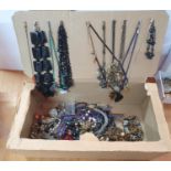 Box of modern ladies costume jewellery (Qty)