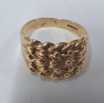 Gents 9ct yellow gold ring, 6.7 grams size U