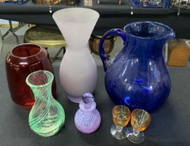 Seven Pieces of glass including Murano (7)