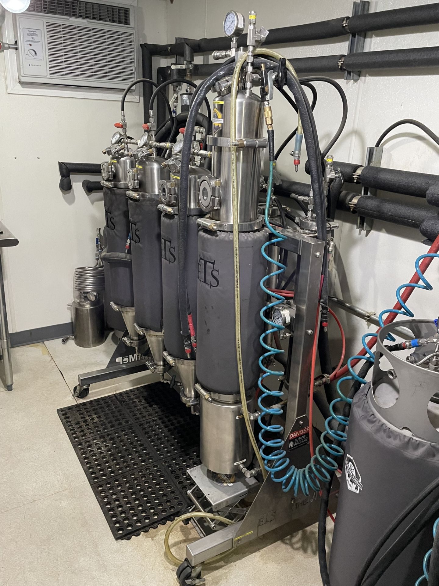 (2) MEP 30 Units, Housed within a C1D1 Extraction Booth and all ancillary units to run the system - Image 3 of 37