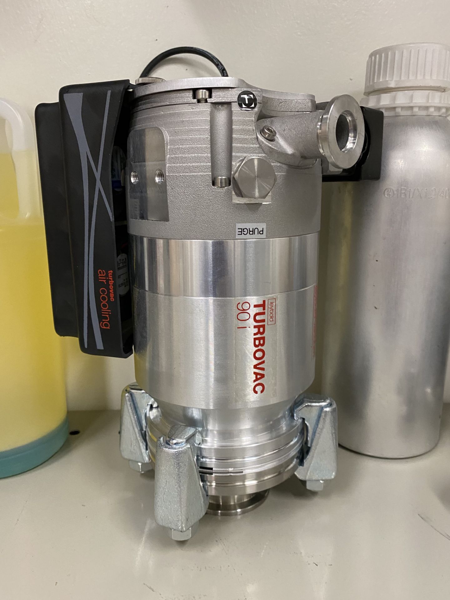 Used ChemTech Wiped Film Distillation Unit Model KDT 10 w/ Leybold Turbo Vac 90i - Image 10 of 26