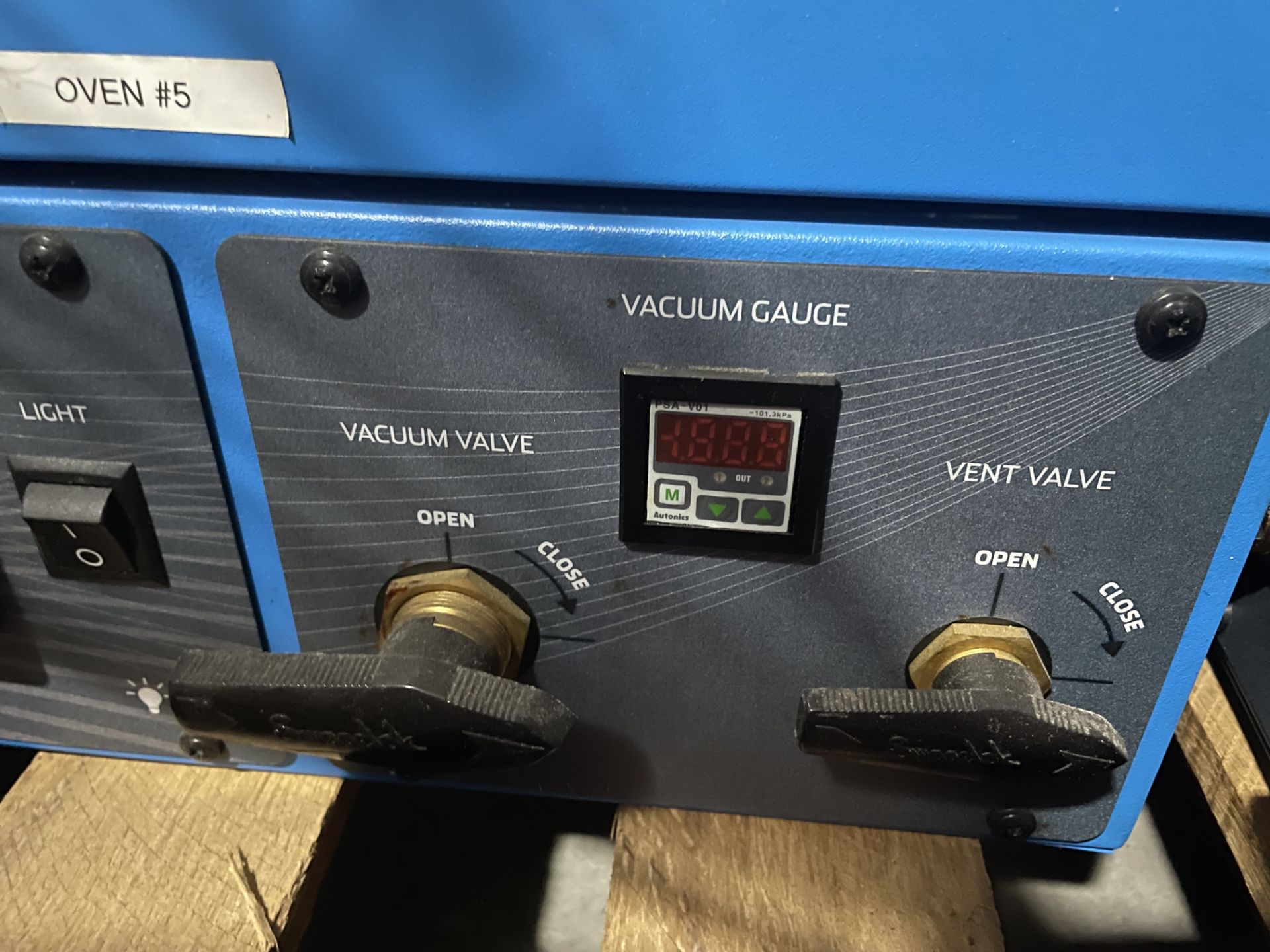 Lot of (3) Used Vacuum Ovens. (1) Ai Model Accutemp-19 & (2) Cascade Sciences Model TVO-2B - Image 8 of 8