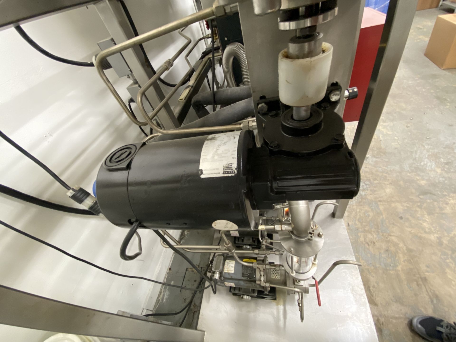 Used ChemTech Wiped Film Distillation Unit Model KDT 10 w/ Leybold Turbo Vac 90i - Image 26 of 26