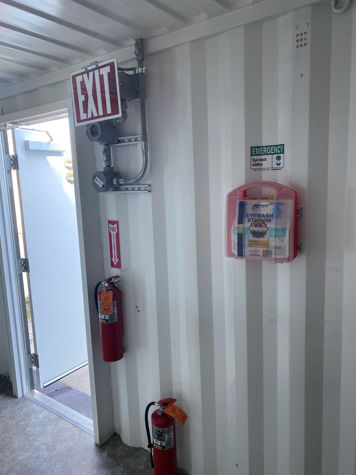 20' C1D1 Booth with UL listed equipment. Explosion Proof Extinguisher - Image 11 of 12