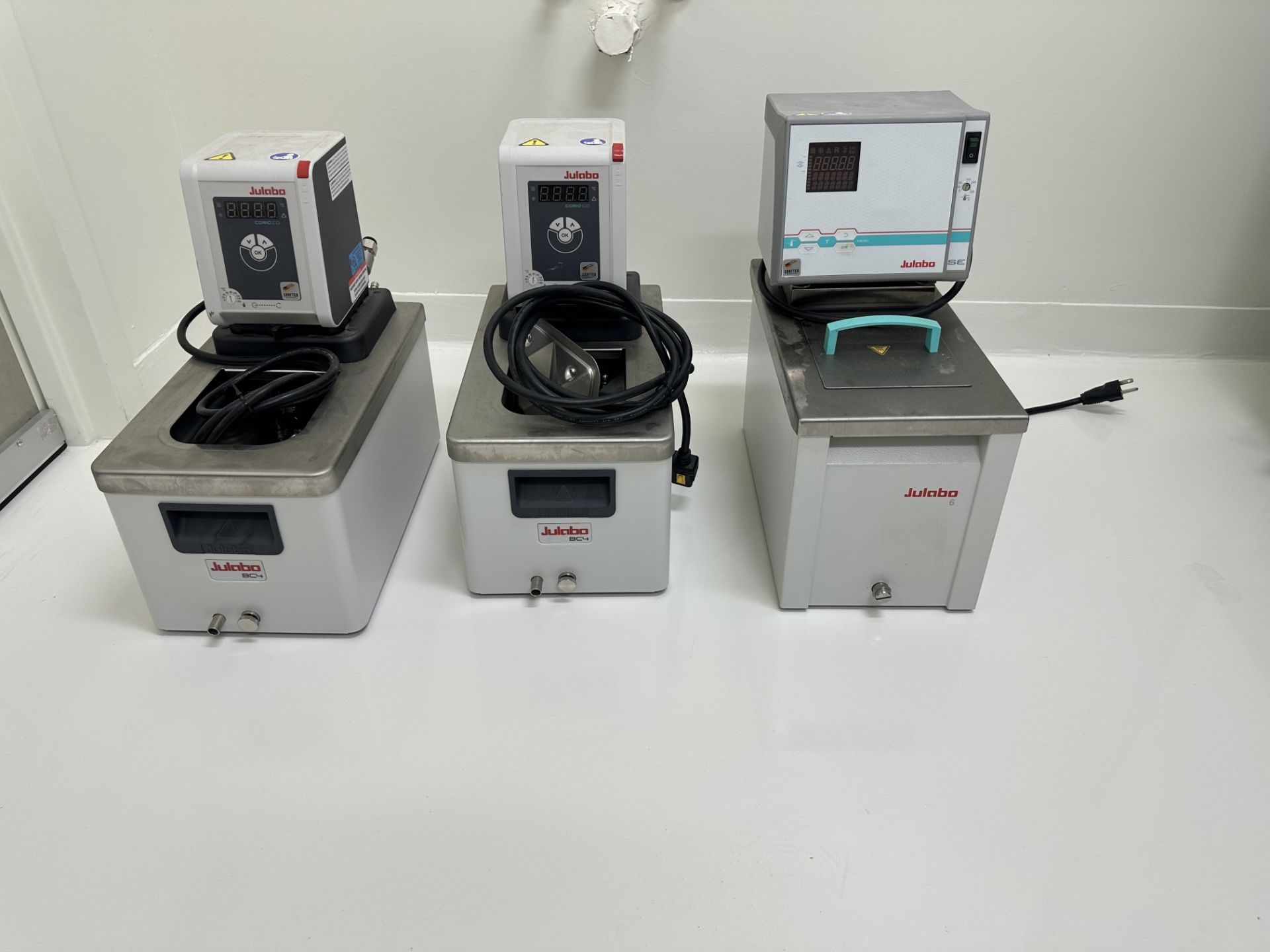 Lot of (4) Assorted Used Circulators, Chillers and Temp Controllers. Julabo SE, Corio etc - Image 2 of 19