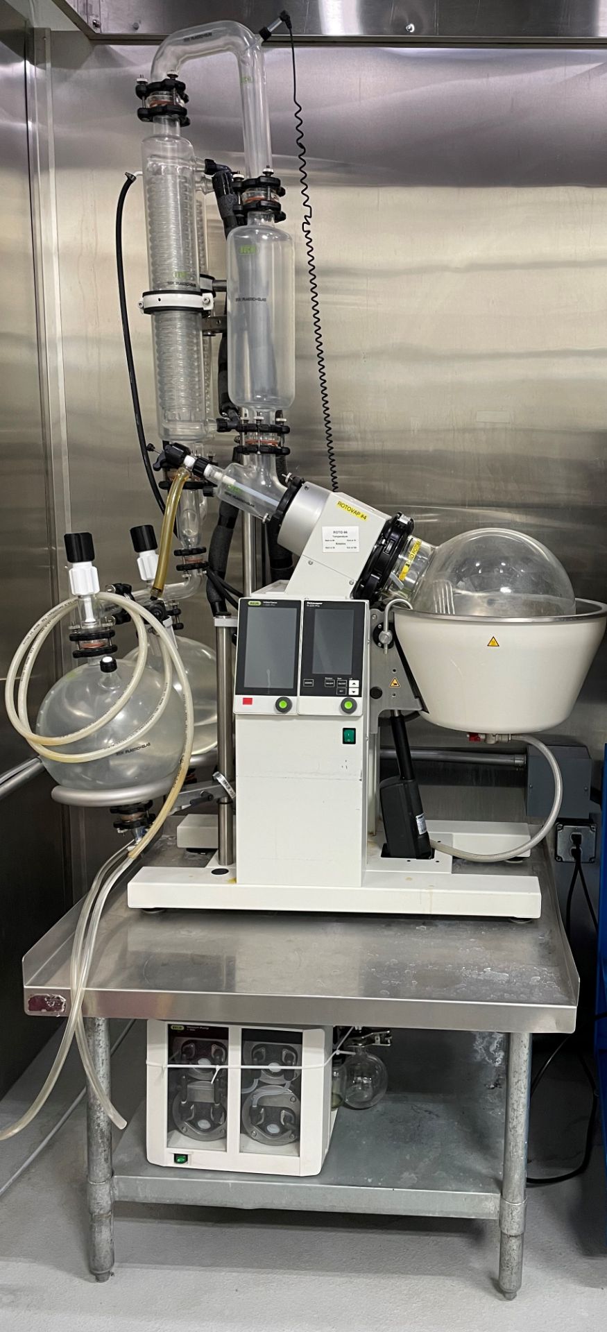 Used Buchi 20 L Rotary Evaporator System. Model R-220 PRO w/ Buchi Vacuum Pump V-600