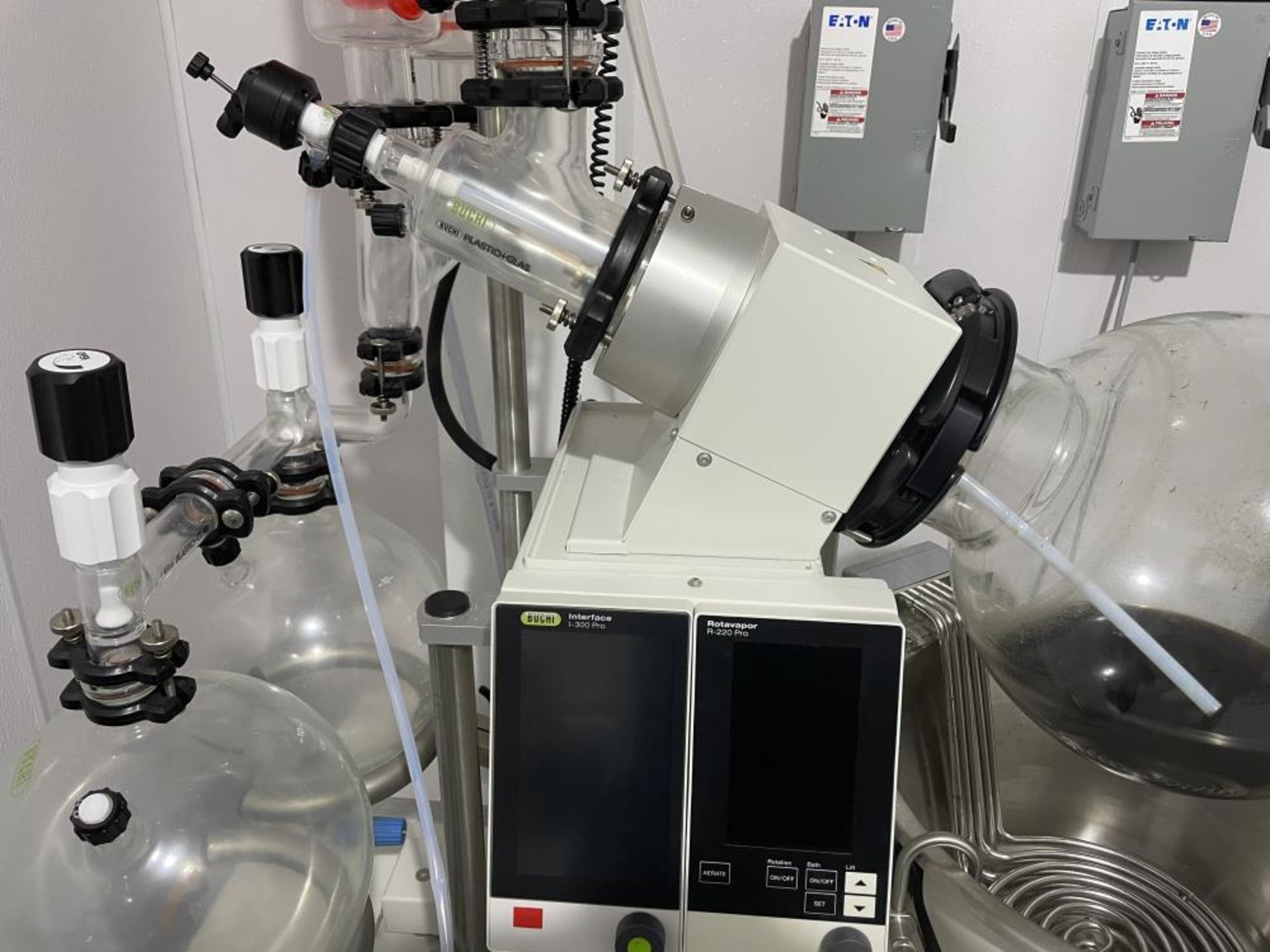 Lot of (2) Used- Buchi 20 L Rotary Evaporator System. Model R-220 PRO. - Image 9 of 28