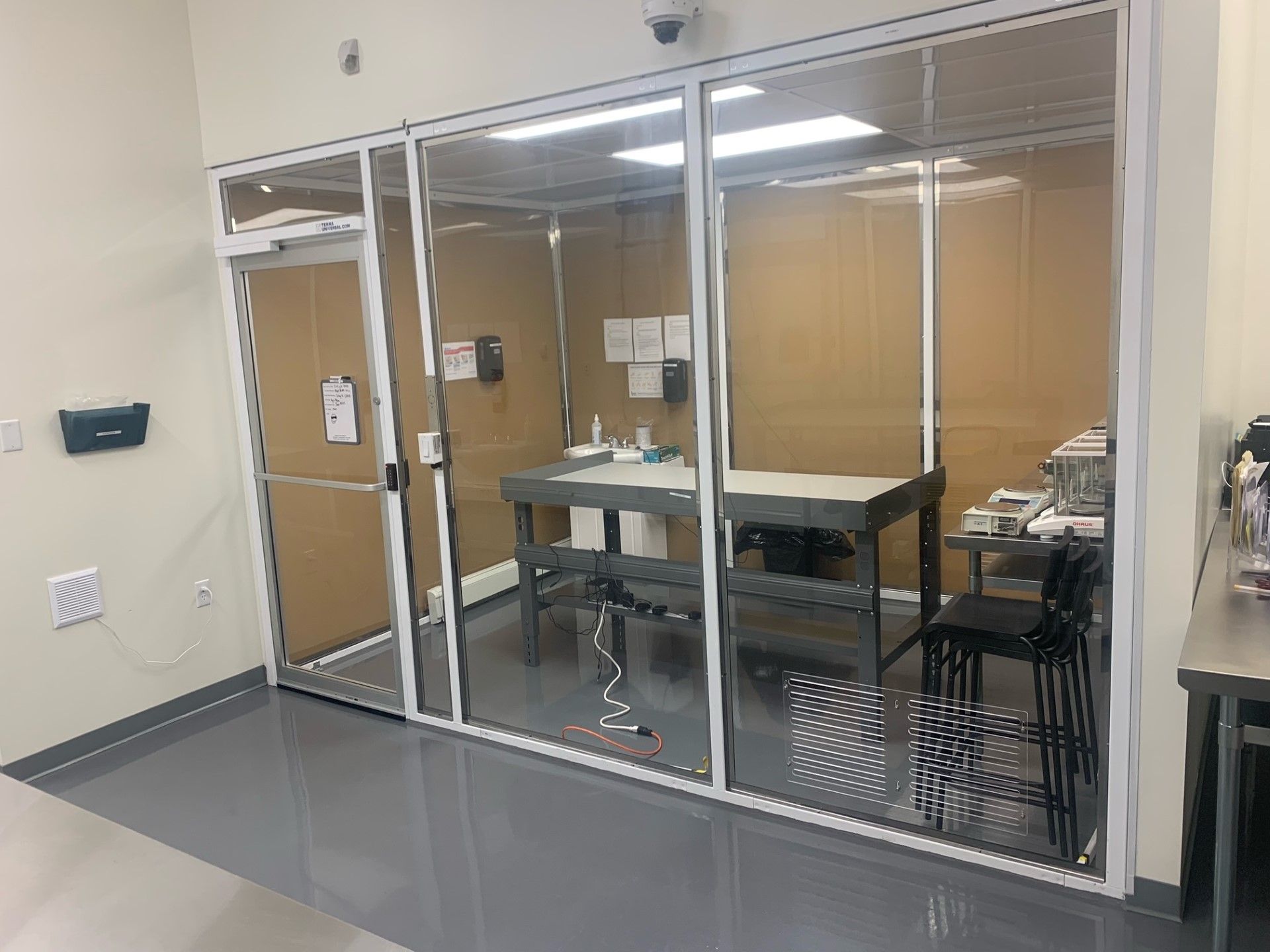 Terra Solutions Hardwall ValuLine Powder Coated Steel Cleanroom. Dimensions: 12'W x 8'D x 8'H