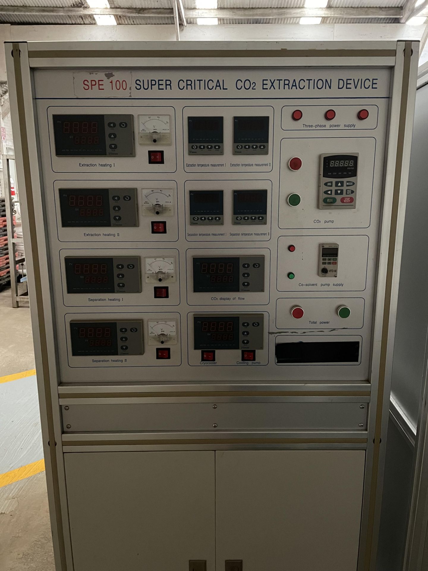 Used Shanghai Better Industries SPE100 (2x50L) Supercritical CO2 Extractor. Model SPE100 (2x50L) - Bild 3 aus 8