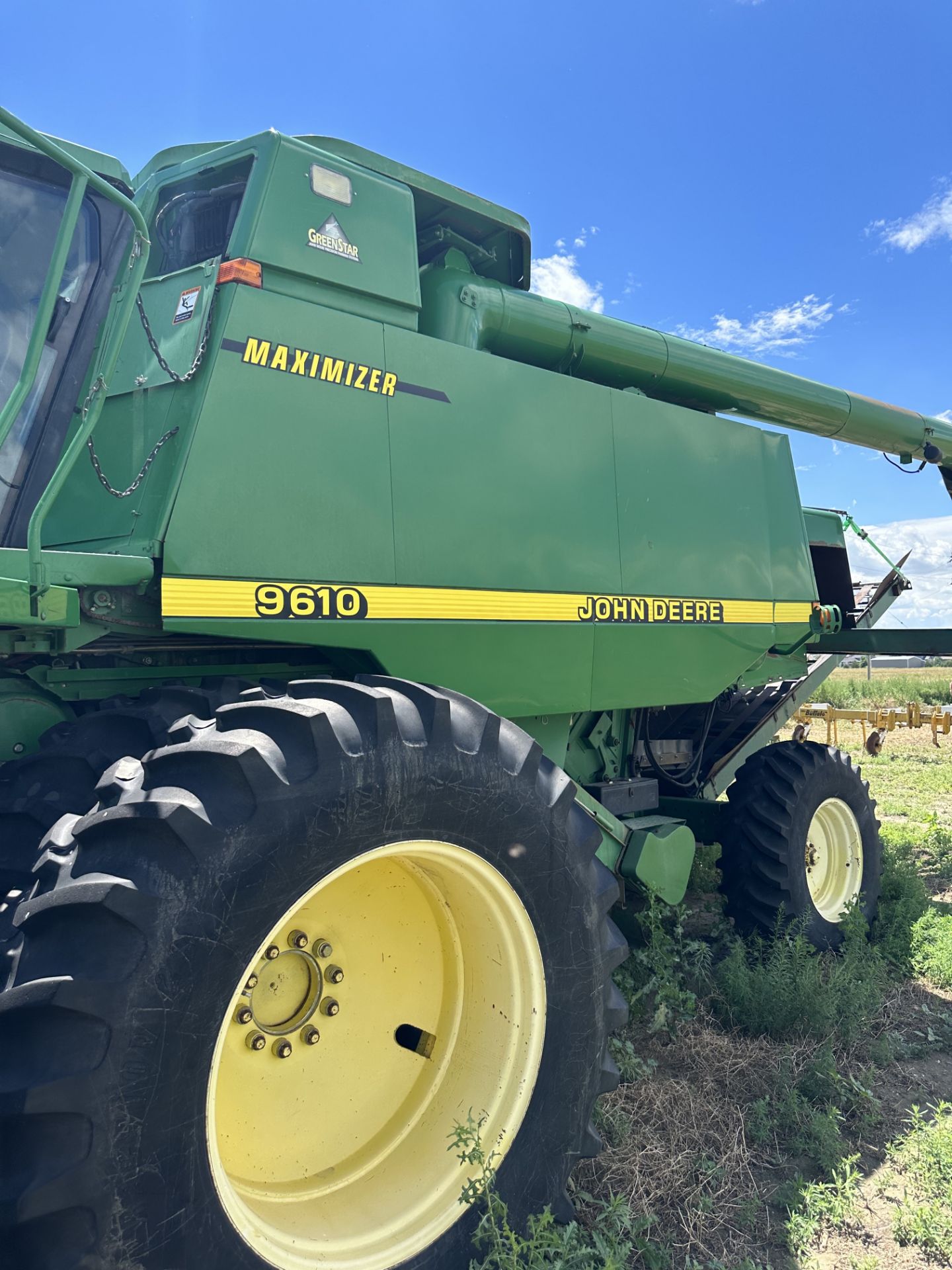 Used John Deere 9610 Maximizer Combine. Model 9610. - Image 2 of 12