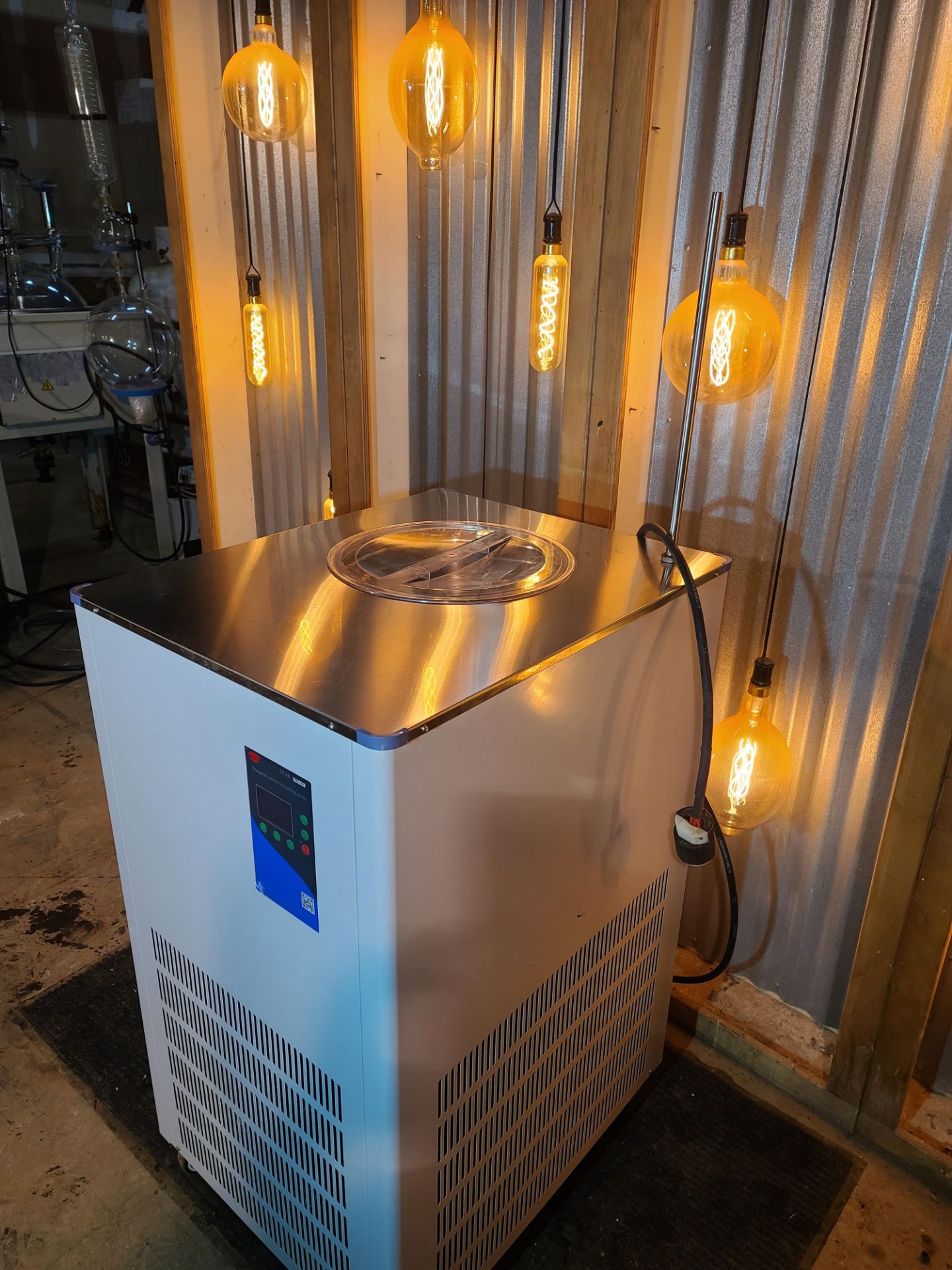 Unused Gongyi Instrument Co. Cryogenic Coolant Circulation Pump / Chiller Model DLSB -50L/40 - Image 4 of 4
