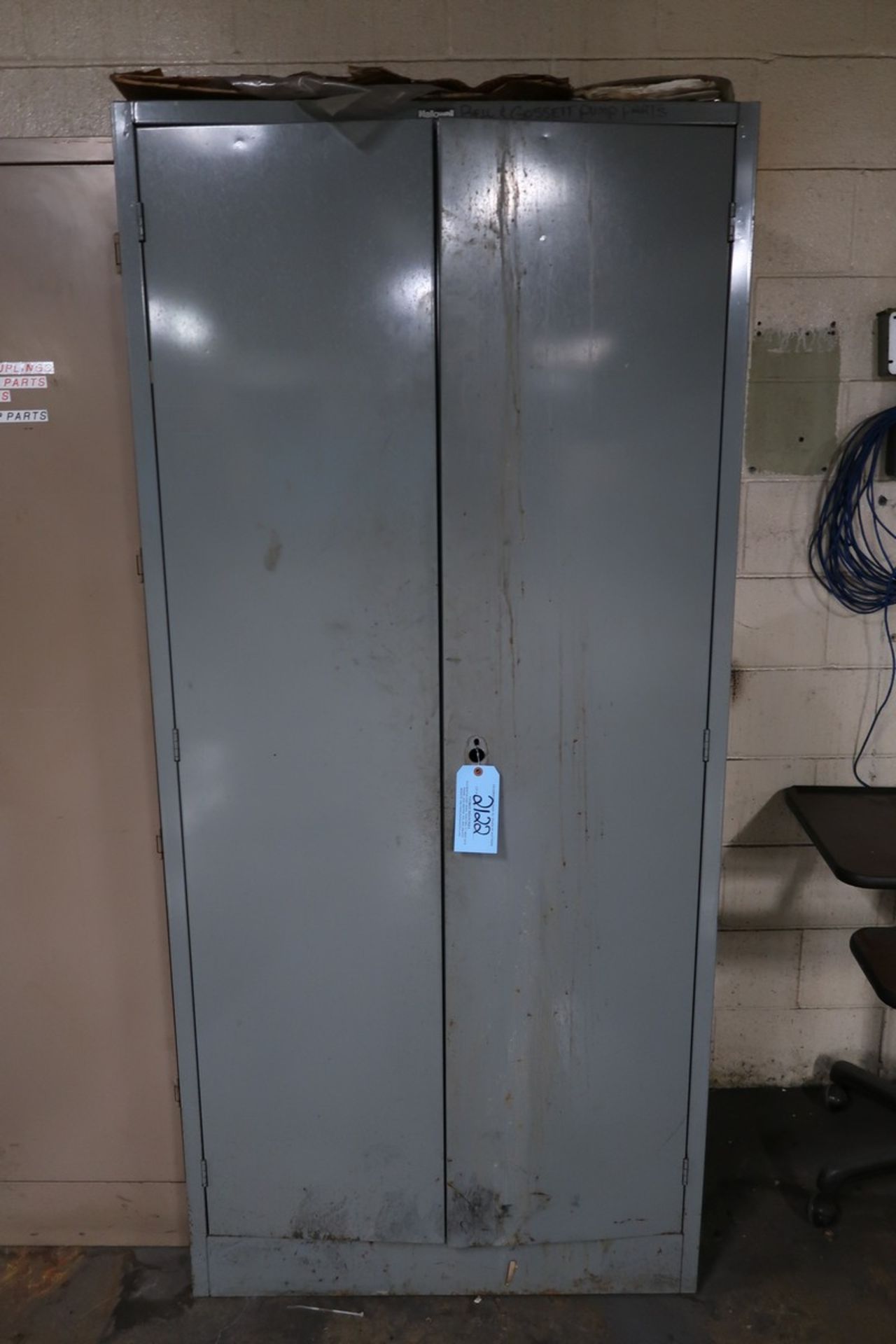 (4) Steel 2-Door Cabinets with Contents Pump Maintenance Components - Bild 7 aus 8