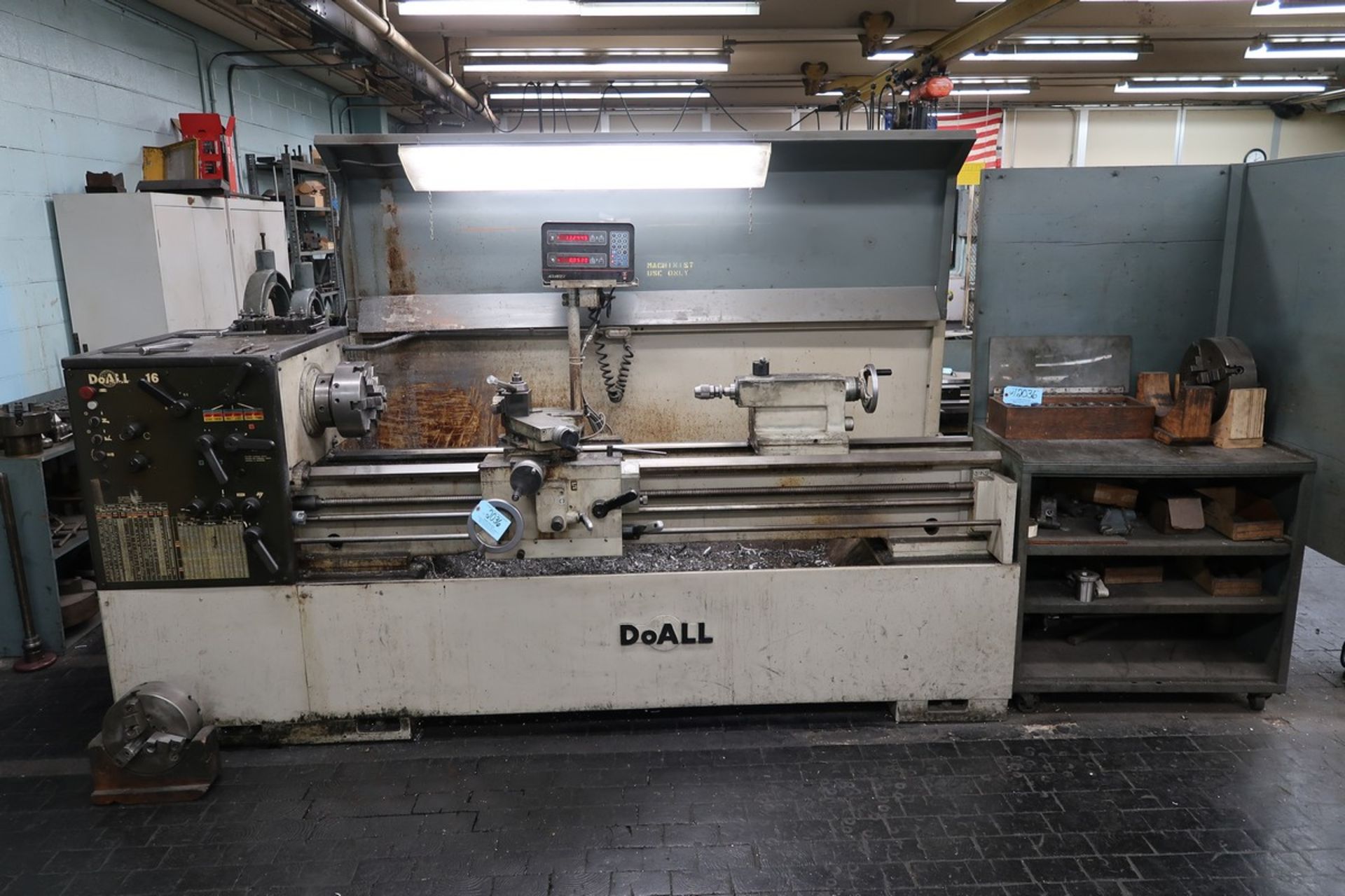 DoAll Model 16 Engine Lathe