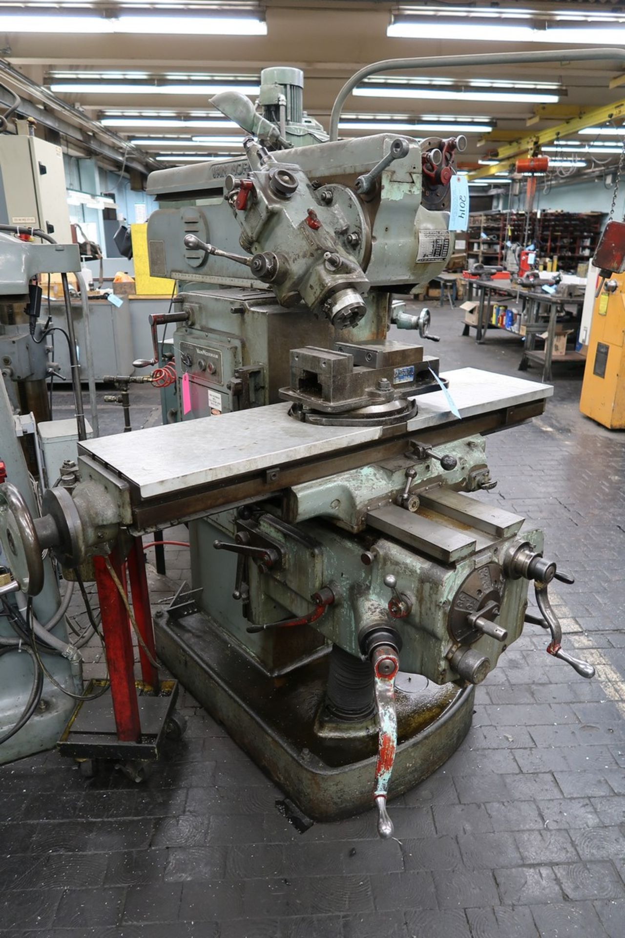 Van Norman Model 2RQ Milling Machine