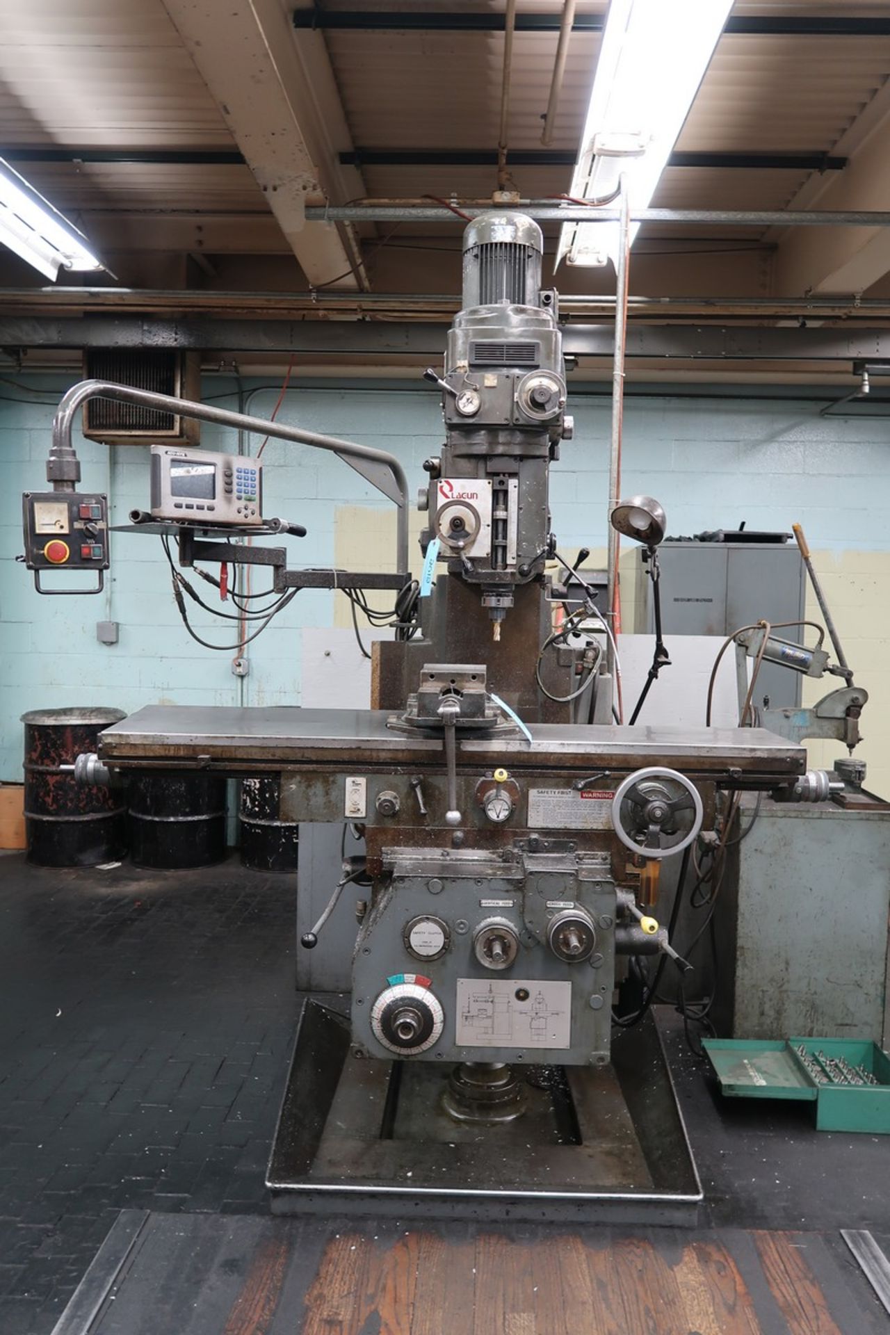 Lagun Model FT-5 Vertical Milling Machine