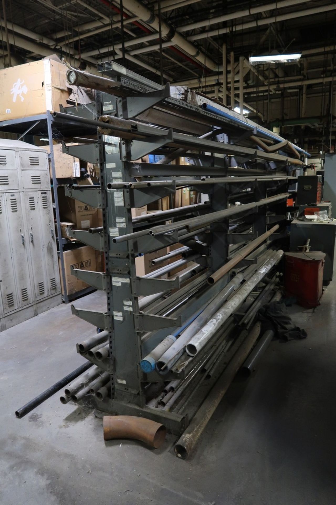 8-Tier Double-Sided Cantilever Rack with Contents of Threaded Pipe & Conduit - Bild 2 aus 2