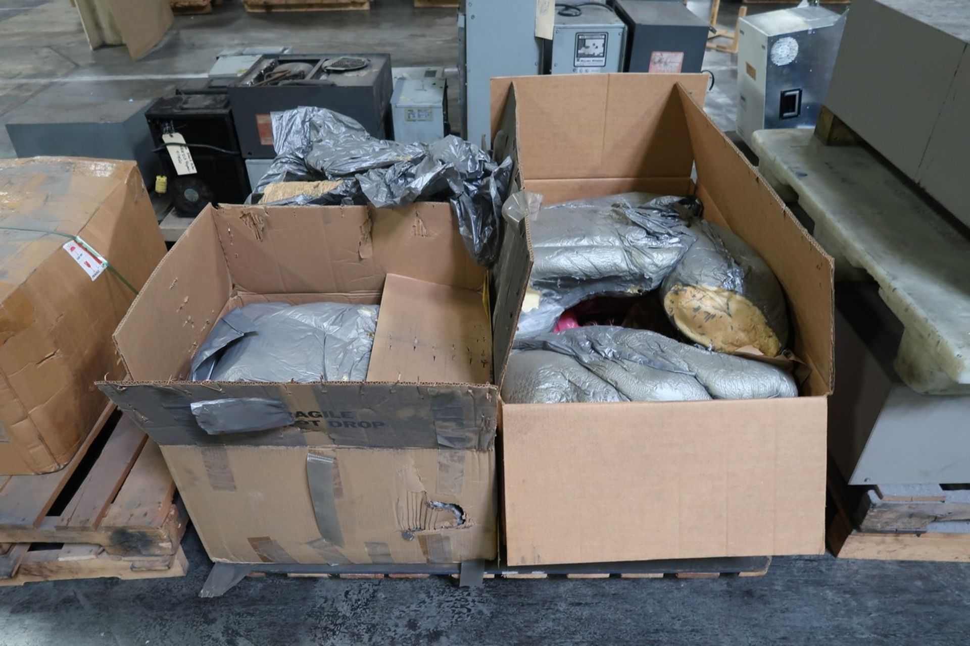 (8) Pallets of Assorted Electrical Components - Bild 13 aus 17