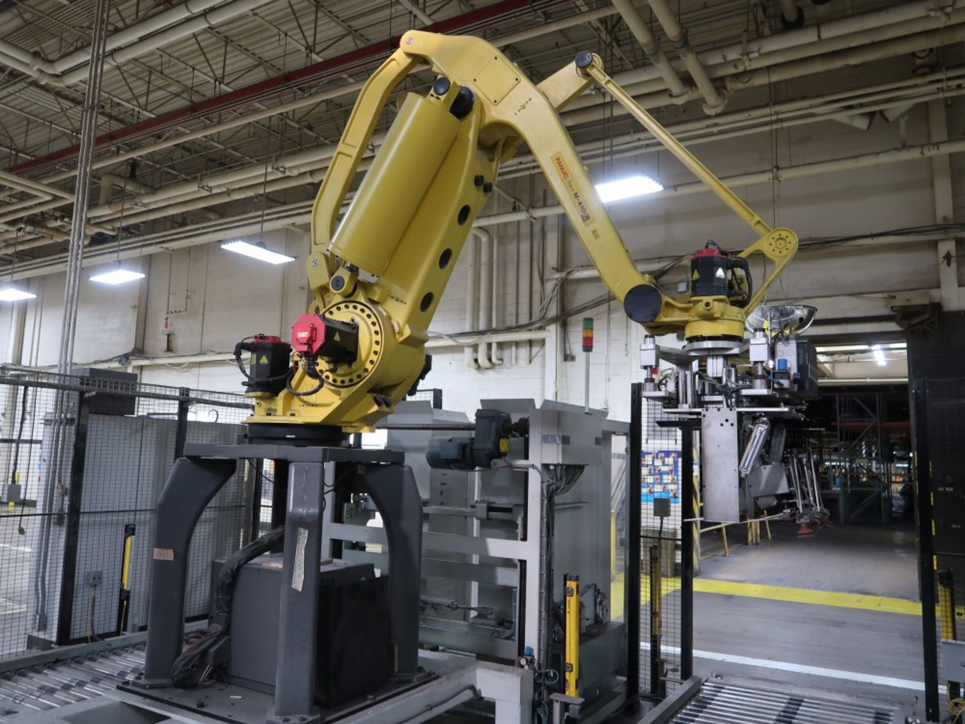 (2) Fanuc Palletizing Robots Model M-410ib 160 - Image 4 of 13