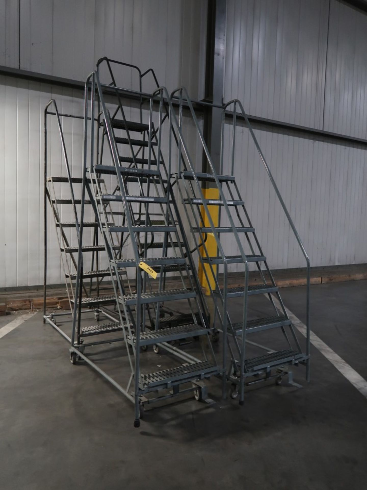 (4) 7 & 10 Step Aircraft Type Warehouse Ladders