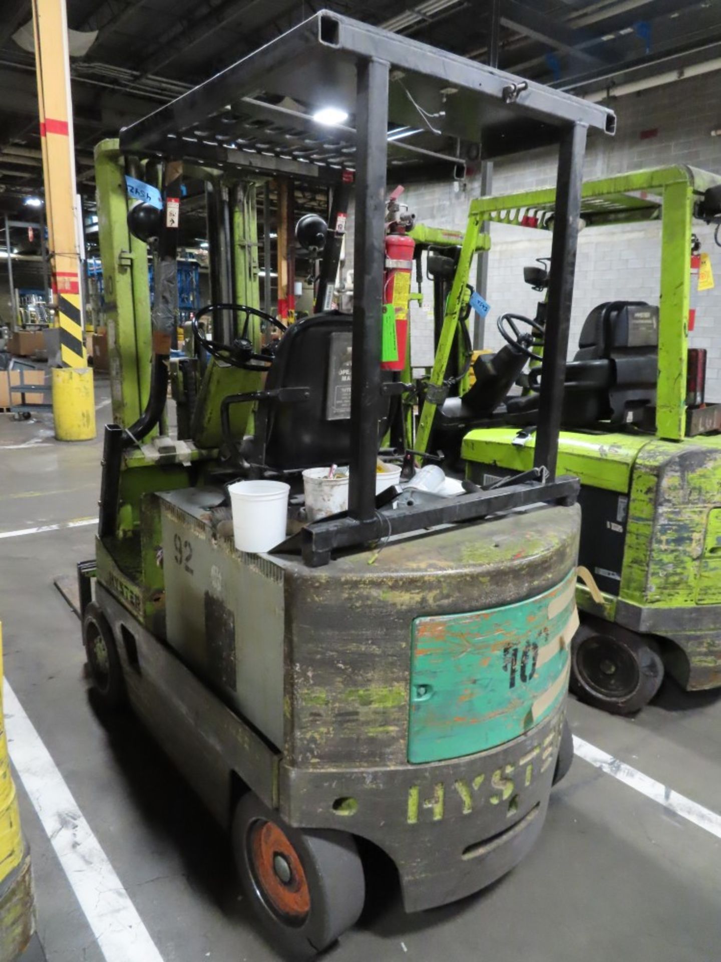 HYSTER APPROXIMATELY 3,000LB. CAPACITY ELECTRIC FORKLIFT TRUCK - Image 2 of 4