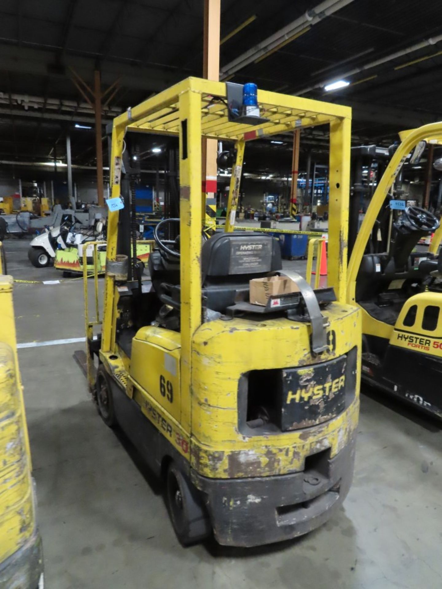HYSTER MDL. S30XM 3,000LB. CAPACITY PROPANE FORKLIFT TRUCK - Image 5 of 5