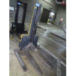 CATERPILLAR APPROXIMATELY 2,200LB. CAPACITY ELECTRIC PALLET JACK