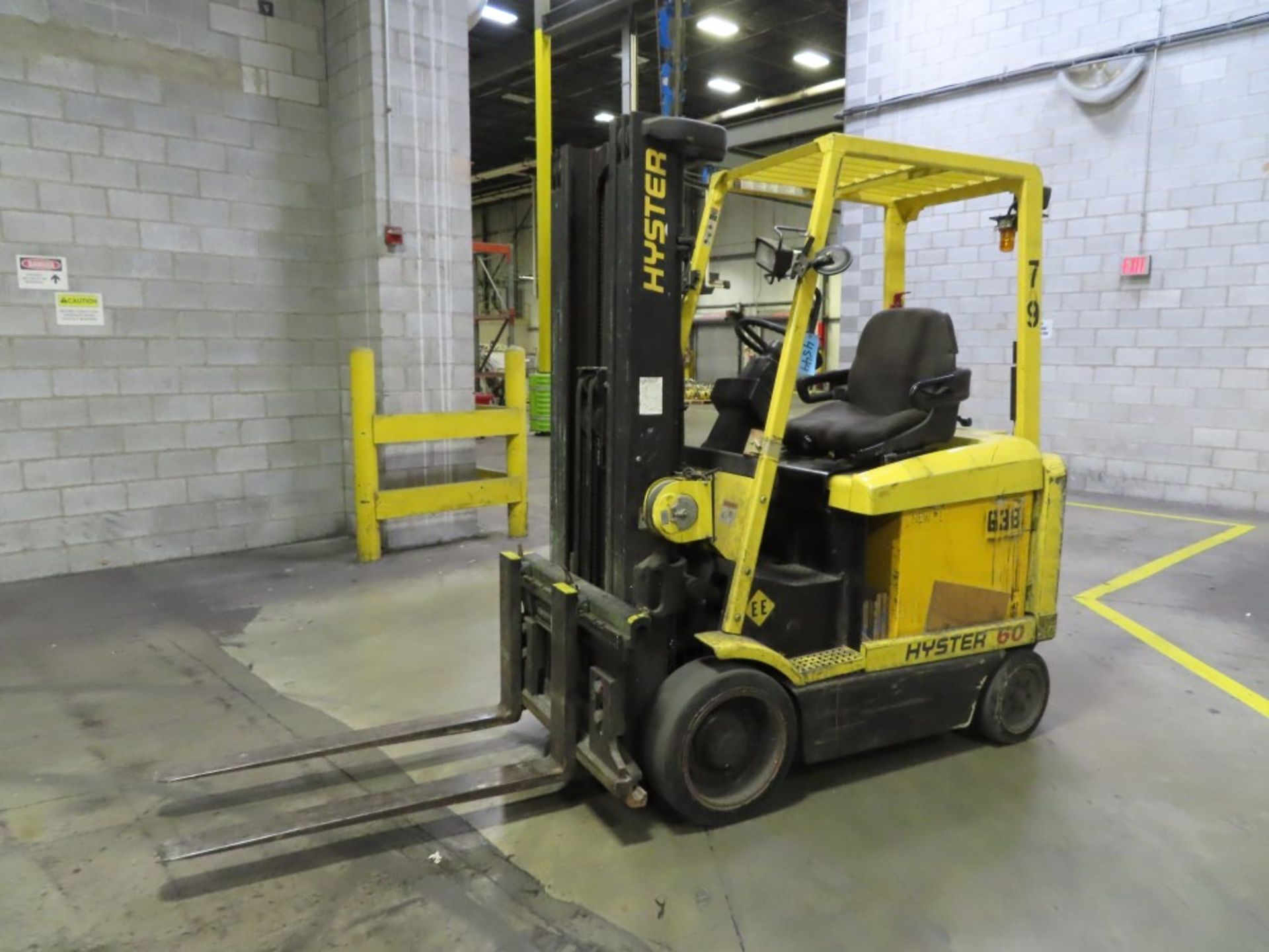 HYSTER MDL. E60XM 5,800LB. CAPACITY ELECTRIC FORKLIFT TRUCK