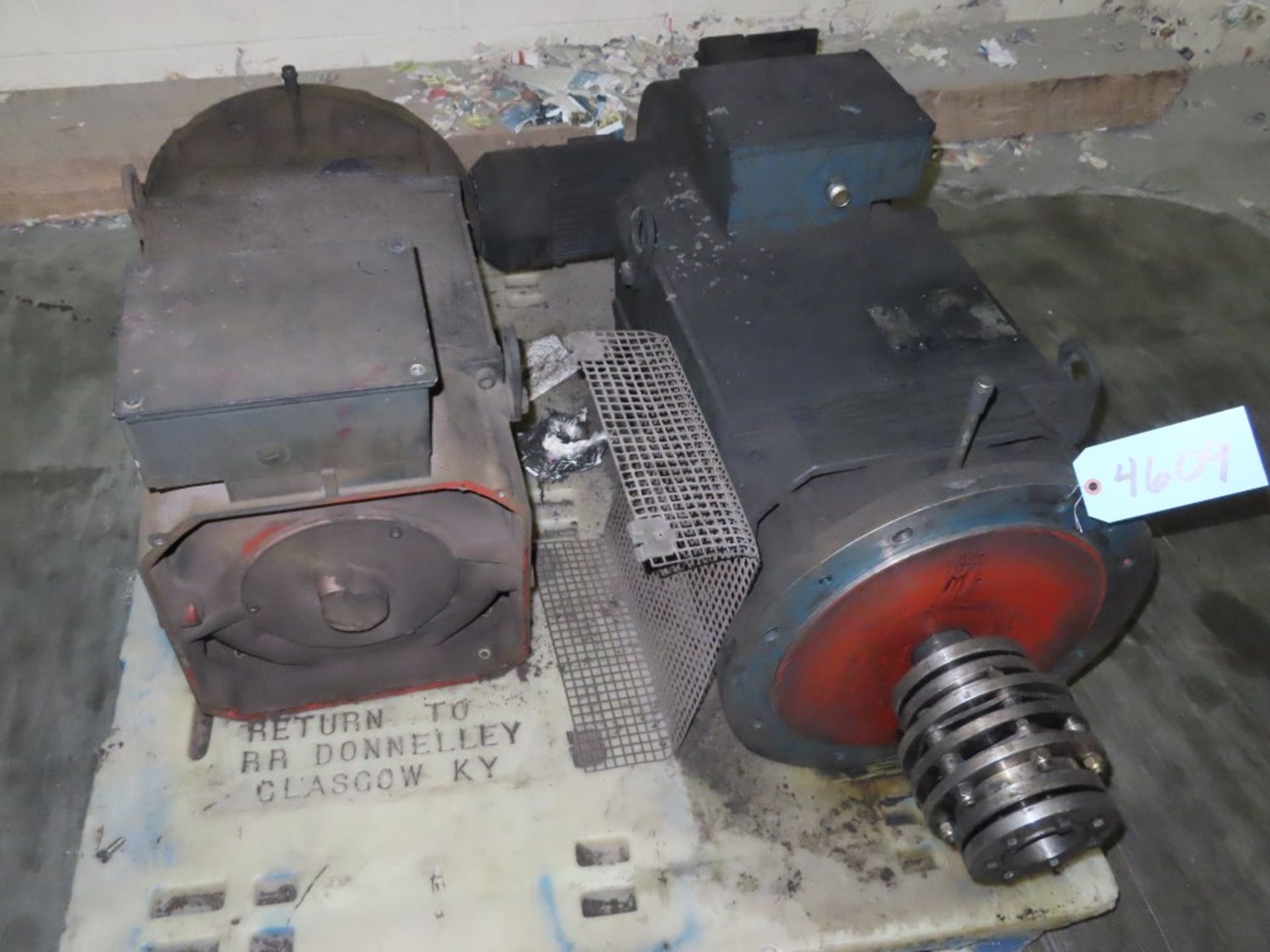 [2] SIEMENS APPROXIMATELY 20HP MOTORS, [2] BLOWER IMPELLERS - Image 3 of 4