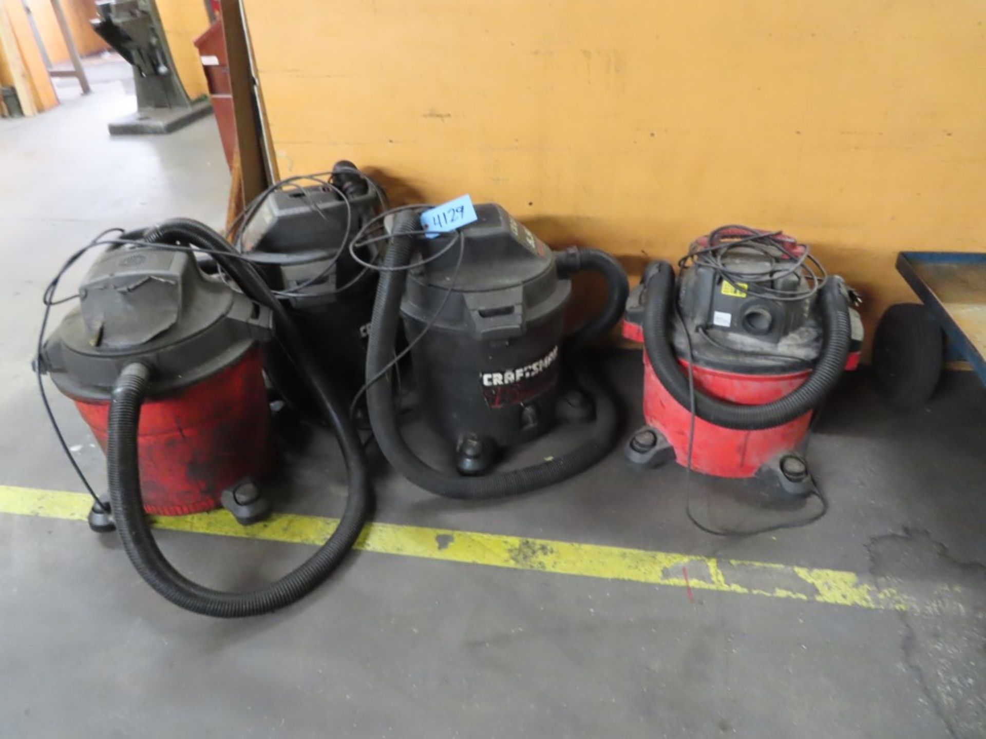 WET / DRY VACUUMS