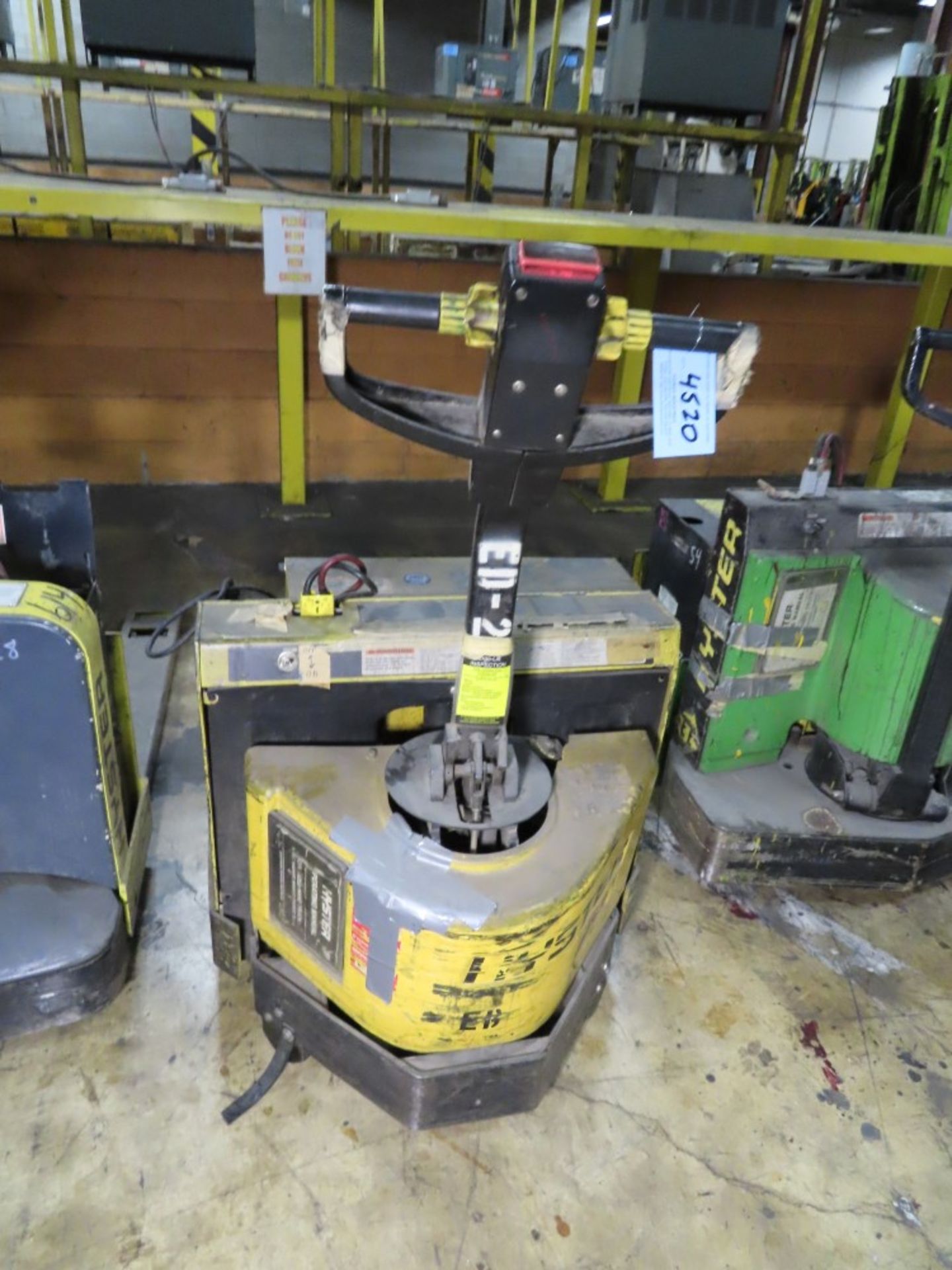 HYSTER MDL. W45XT 4,500LB. CAPACITY ELECTRIC PALLET JACK